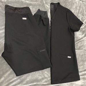 FIGS Scrubs Set